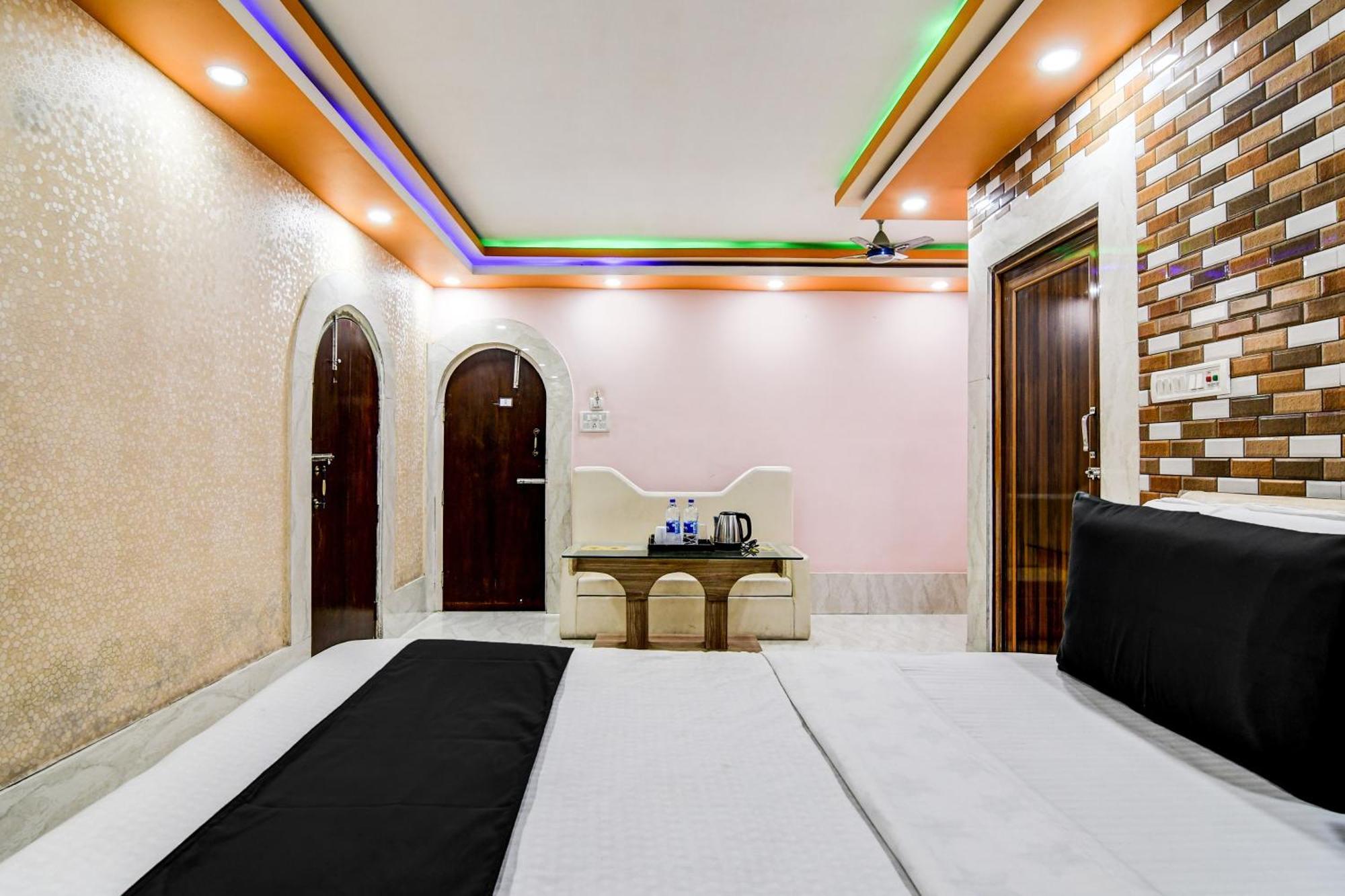 Super Collection O Raj Guest House Near Kolkata Airport Gauripur  外观 照片
