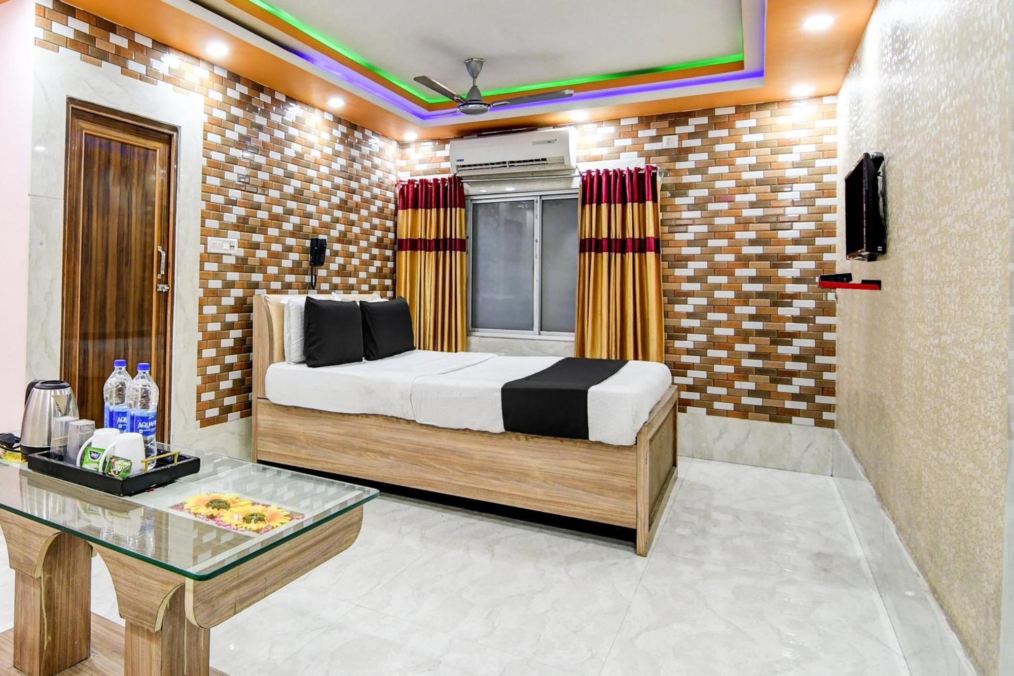Super Collection O Raj Guest House Near Kolkata Airport Gauripur  外观 照片