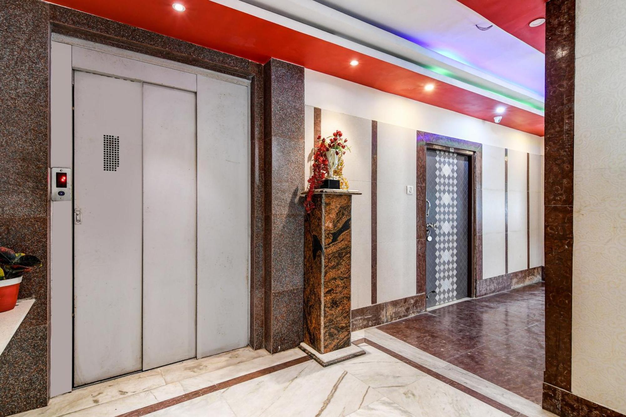 Super Collection O Raj Guest House Near Kolkata Airport Gauripur  外观 照片