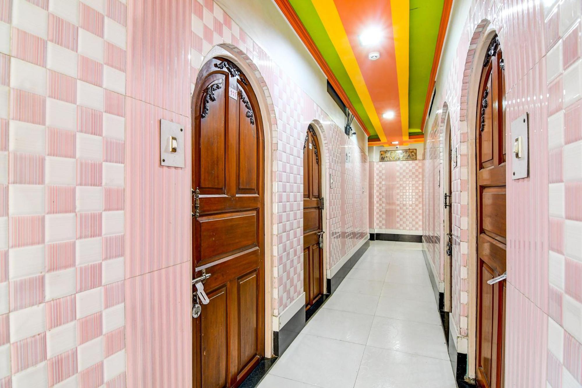 Super Collection O Raj Guest House Near Kolkata Airport Gauripur  外观 照片