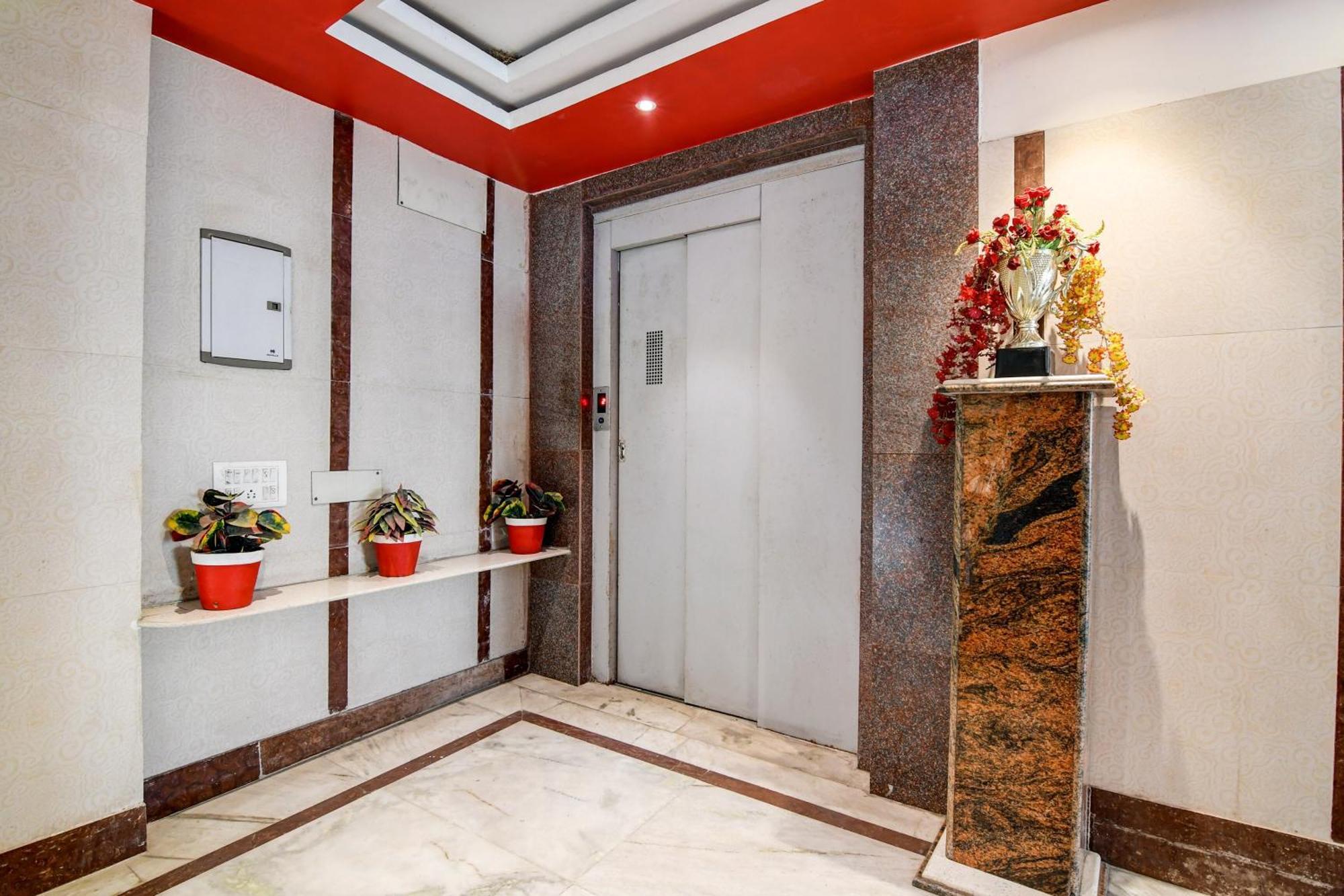 Super Collection O Raj Guest House Near Kolkata Airport Gauripur  外观 照片