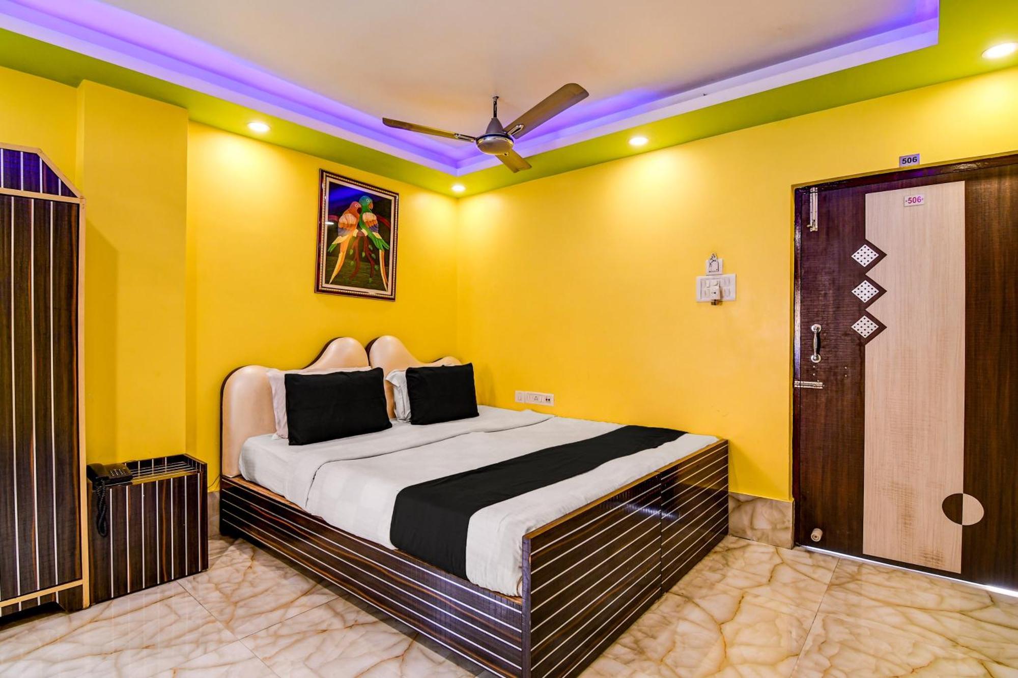 Super Collection O Raj Guest House Near Kolkata Airport Gauripur  外观 照片