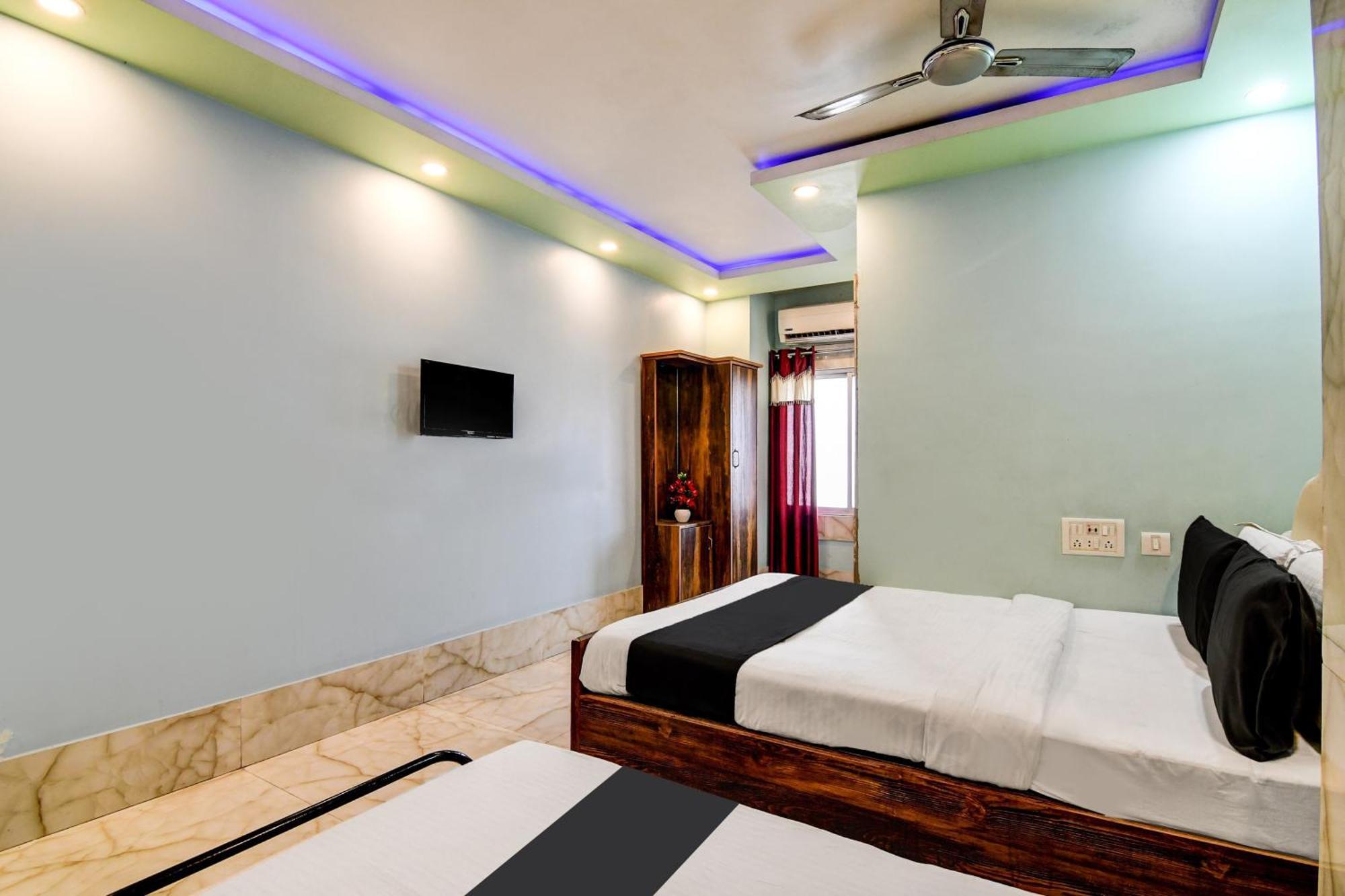 Super Collection O Raj Guest House Near Kolkata Airport Gauripur  外观 照片